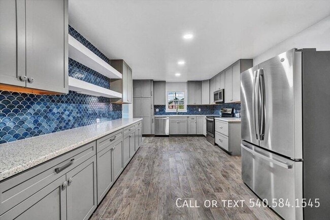 Building Photo - 5001 Hildebrand Rd NW