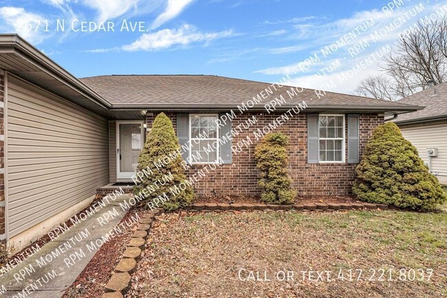 Building Photo - 3 Bedroom/2 Bath home...Springfield Addres...