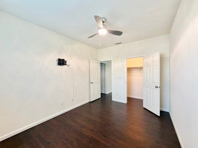 Building Photo - Spacious 5-Bedroom Rocklin Home with Private Backyard Oasis
