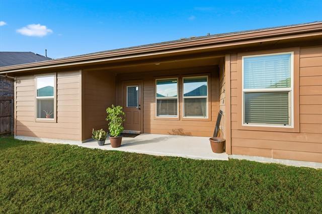 Building Photo - 10431 Ft Cibolo Trl