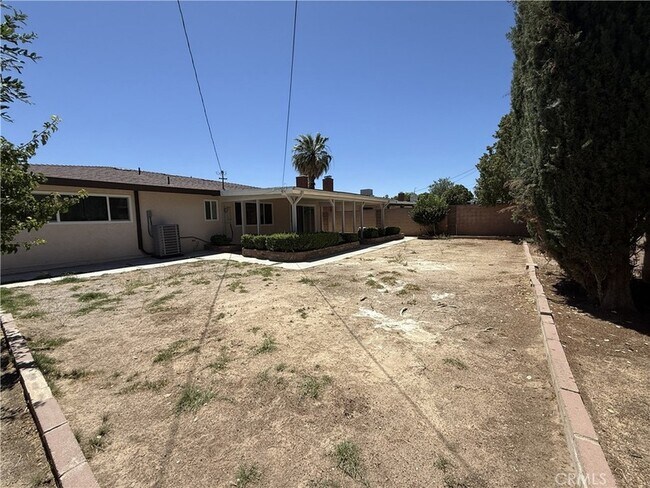 Building Photo - 45303 Lorimer Ave