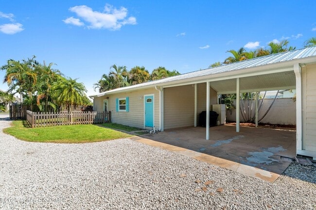 Building Photo - 1625 Hortana Dr