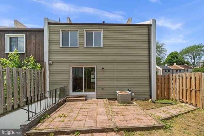 Building Photo - 10289 Daystar Ct