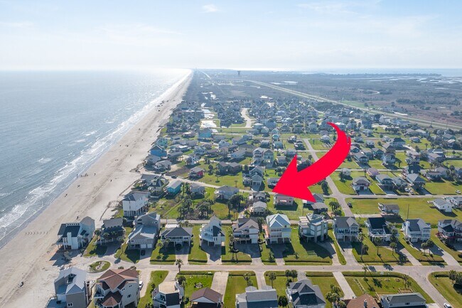 Building Photo - 4211 Surf Dr