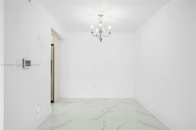 Building Photo - 7105 Miami Lakes Dr