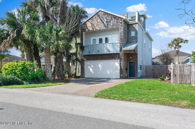 Primary Photo - 326 6th Ave N