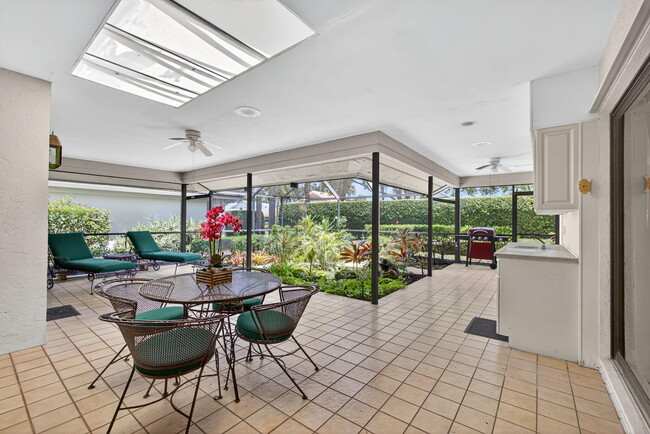 Building Photo - 17001 Freshwind Cir