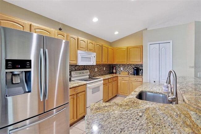 Building Photo - 18821 Maisons Dr