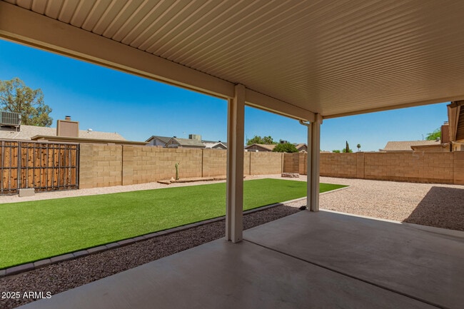 Building Photo - 1512 West Mariposa Dr