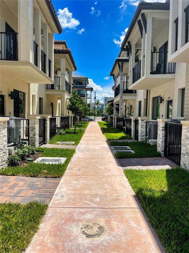 Building Photo - 4536 NW 83rd Pky