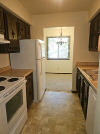 Building Photo - 11828 W North Ave