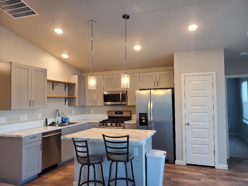 Building Photo - 372 Bozeman Trail