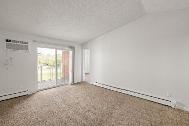 Building Photo - Ivy l | Elevated 3 Bedroom