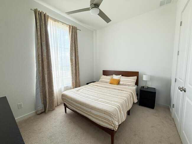 Building Photo - 4418 Hannover Wy