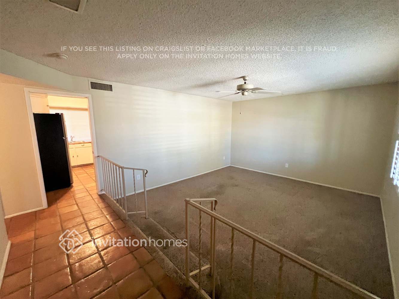 Building Photo - 3241 E Sunnyside Dr