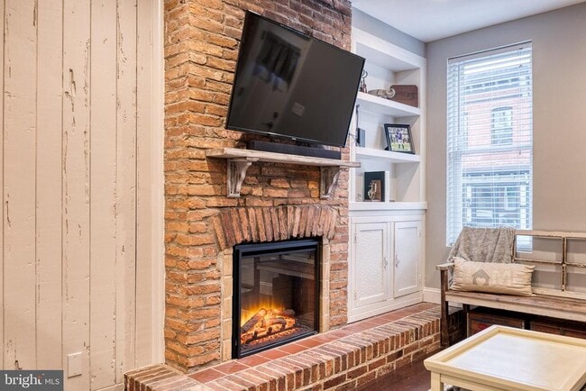 Building Photo - 1436 Reynolds St