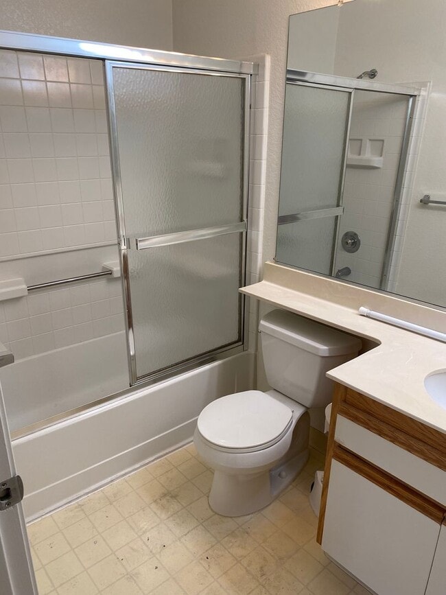 Building Photo - 2 bed 2 bath Condo in Park Almaden available now!