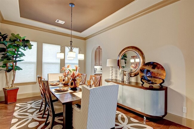 Building Photo - 7 Shearling Ct