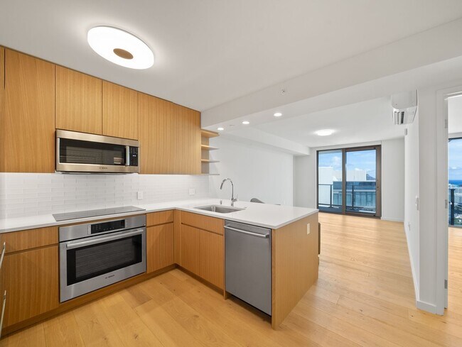Building Photo - 2422