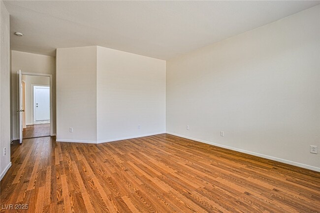 Building Photo - 9806 Curtsy Ave