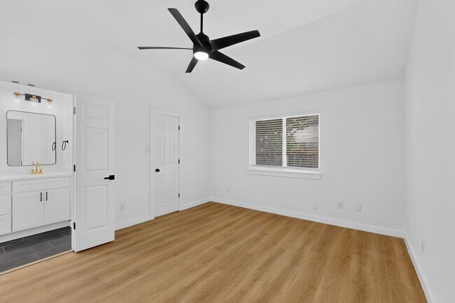 Building Photo - Gem In Flower Mound Waiting On You!!!