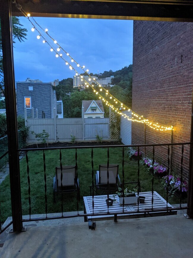 Building Photo - House for rent in Bloomfield