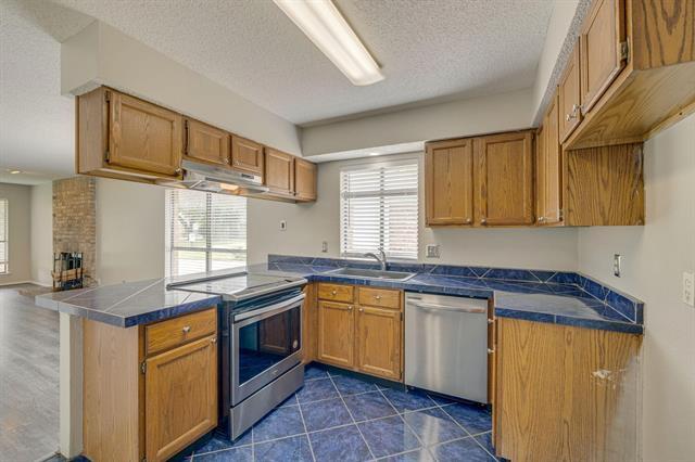 Building Photo - 6821 Sierra Dr