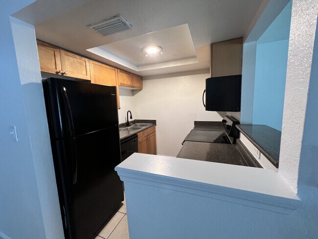 Building Photo - 138 Lewfield Cir