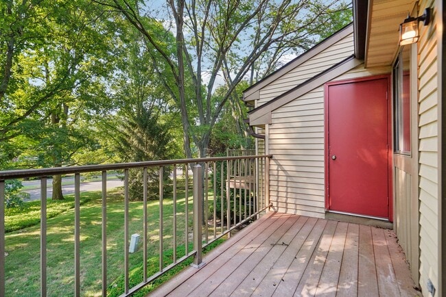 Building Photo - 203B Cypress Point Cir