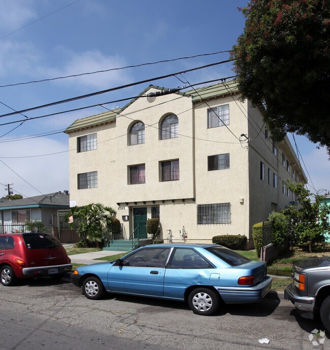 Building Photo - 4089 W 129th St