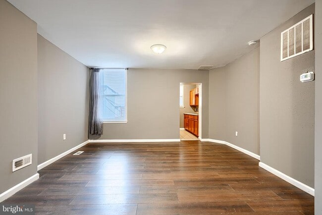 Building Photo - 1931 Griffis Ave