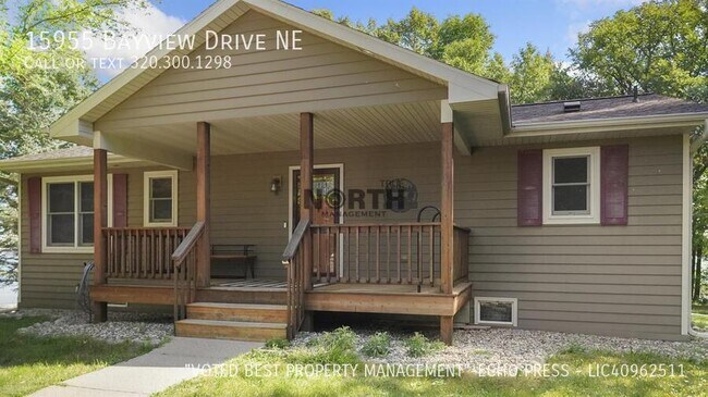 Building Photo - 15955 Bayview Dr NE