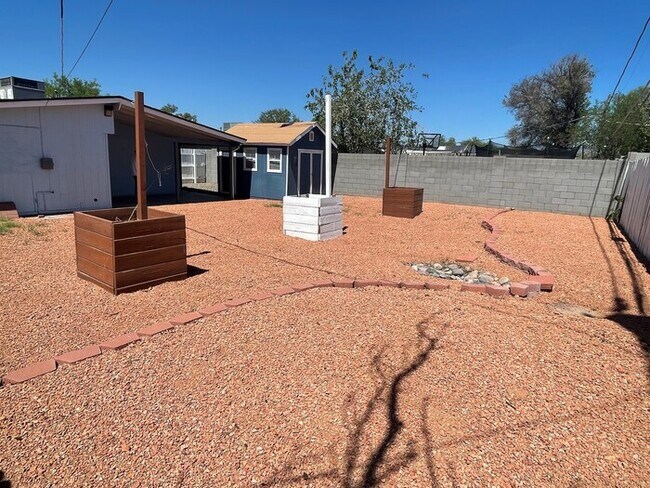 Building Photo - Great Home in Arcadia Light - Price Reduced