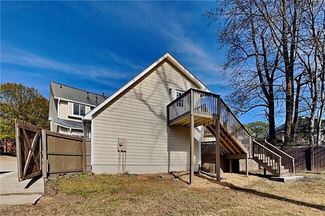 Building Photo - 110 Pine Rise Ct