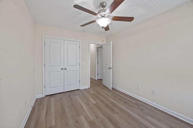 Building Photo - 8988 Cat Tail Pond Rd