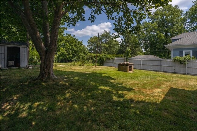 Building Photo - 291 Maple Ave