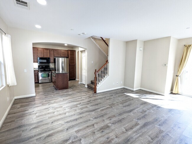 Building Photo - 1406 Mosaic Glen