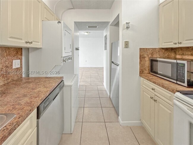 Building Photo - 8260 SW 210th St