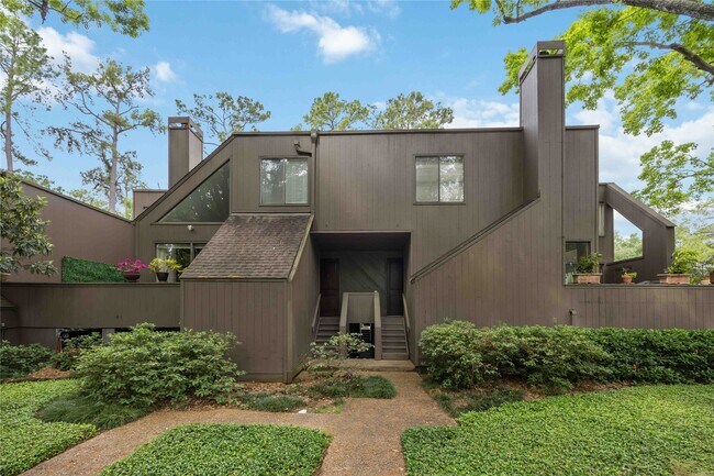 Building Photo - 3 Litchfield Ln
