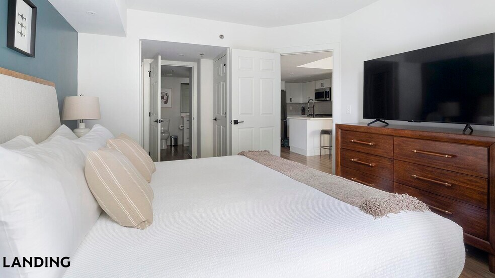 Building Photo - 1221 S Eads St