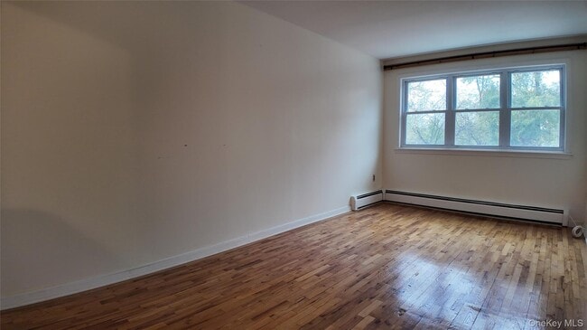 Building Photo - 420 Screvin Ave