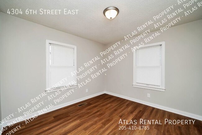 Building Photo - 4304 6th St E