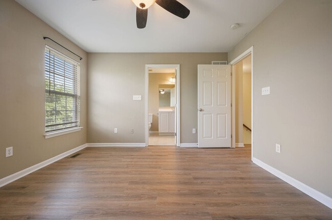Building Photo - 227 Tidbury Crossing
