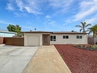 Building Photo - Charming 3BD/2BA House in Clairemont w/ W/...