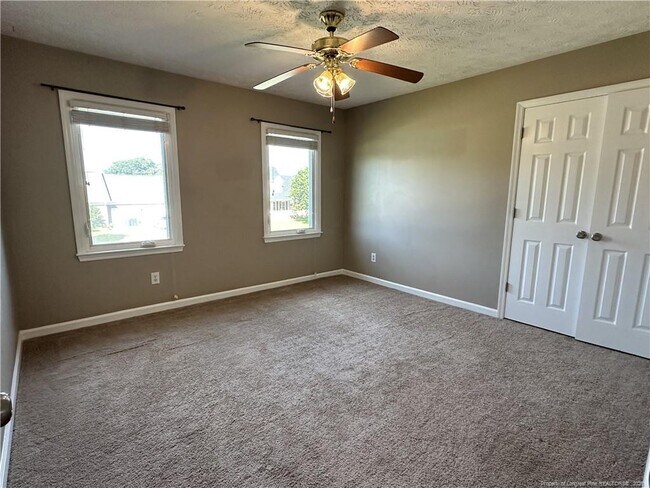 Building Photo - 6521 Ryefield Dr