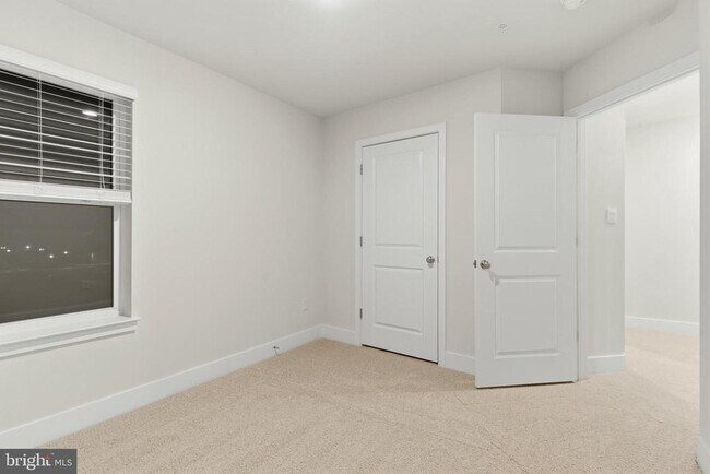 Building Photo - 5229 Manor Park Dr