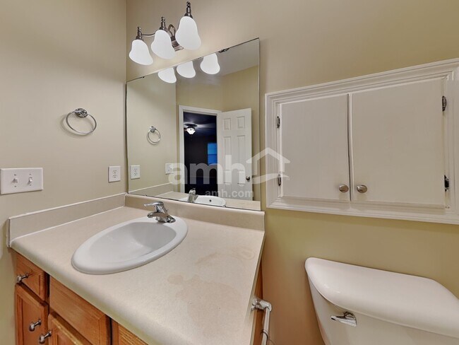 Building Photo - 1606 Hayesville Dr