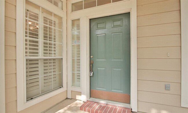 Building Photo - 3 S Avonlea Cir