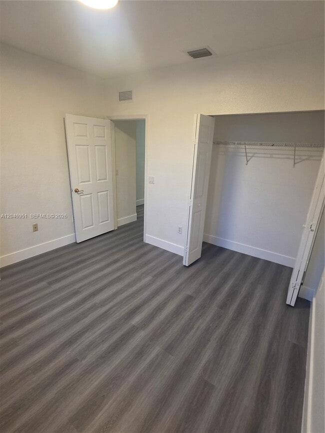 Building Photo - 2532 SW 85th Terrace