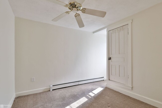 Building Photo - 50 W Catawissa St